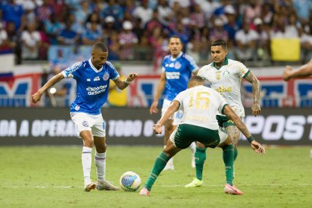 Bahia perde de virada para o Palmeiras e amarga quarta derrota seguida na Série A