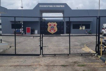 Motorista é baleado próximo ao Conjunto Penal de Eunápolis