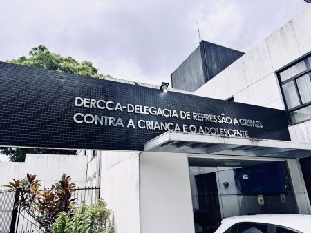 Mulheres são presas por obrigar crianças a pedir dinheiro em semáforos