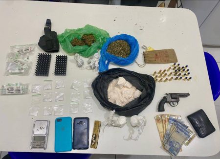 PM realiza operação em Juazeiro e prende suspeitos com arma e drogas