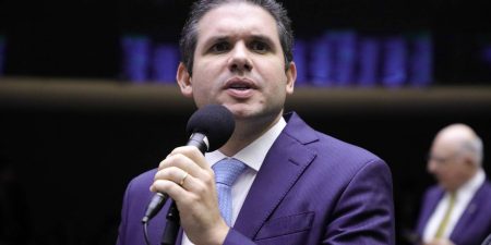 Adultização: Hugo Motta anuncia pauta para proteção infantil na internet
