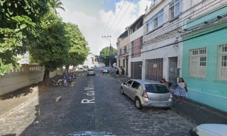 Criança é atingida por bala perdida no centro de Salvador