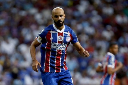 Bahia anuncia transferência de Thaciano para o Santos por R$ 32 milhões