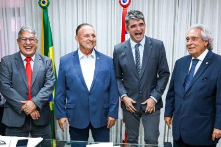Marcone Amaral, ex zagueiro do Vitória, toma posse como deputado estadual na Bahia