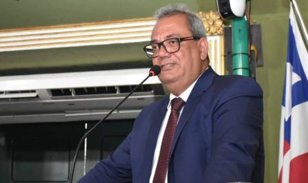 Carlos Muniz diz que projetos do Executivo e LDO devem ser votados antes do recesso