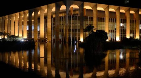 Governo brasileiro rebate sanções dos EUA contra esposa de Alexandre de Moraes