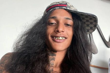 Acusado de ligação com o tráfico, Oruam se entrega à polícia  Acusado de ligação com o tráfico, Oruam se entrega à polícia