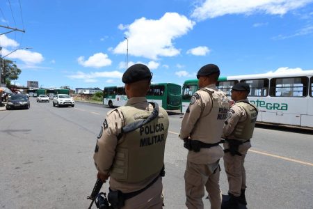 Com policiamento reforçado, transporte e comércio operam normalmente em Sussuarana