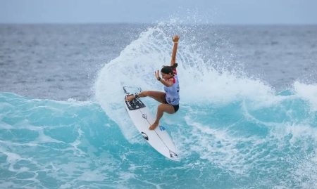 Brasileiros brilham na estreia da Liga Mundial de Surfe em Pipeline