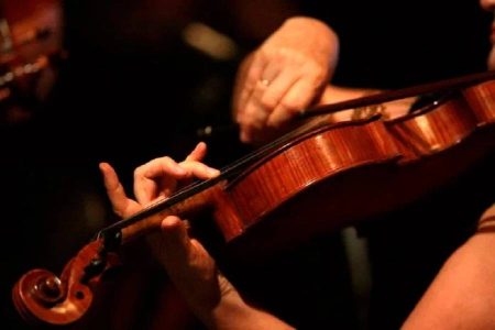 Teatro Castro Alves abre inscrições para cursos gratuitos de música e orquestra