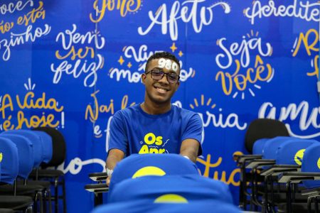 Estudante de Salvador conquista 980 pontos na redação do Enem e é aprovado em sete universidades