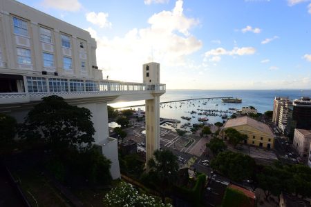 Salvador celebra 476 anos com shows, cortejos e homenagens musicais