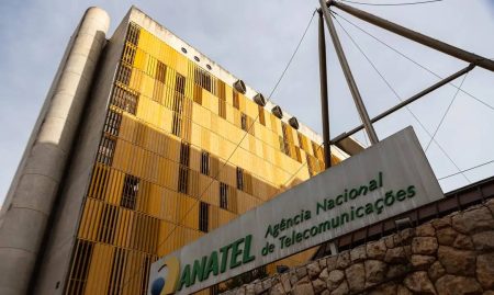 Anatel revoga uso obrigatório do prefixo 0303 e gera reação do Procon