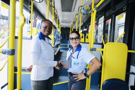 Programa de inclusão das mulheres no transporte coletivo amplia participação feminina no BRT Salvador