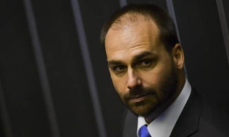 STF torna Eduardo Bolsonaro réu por coação