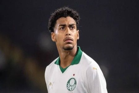 Conmebol pune Cerro Porteño por atos racistas contra jogadores do Palmeiras