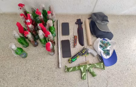 Torcedores são detidos com posse de coquetéis molotov em dia de Ba-Vi no bairro São Caetano