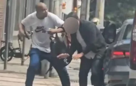 Vídeo: Policial federal reage a tentativa de assalto e mata suspeito