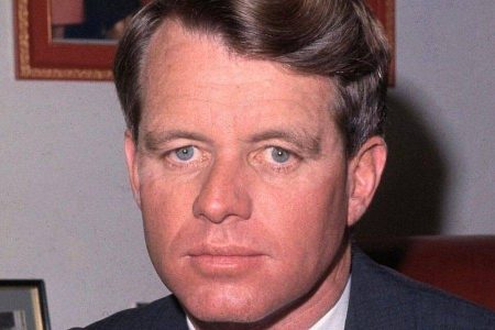Governo dos EUA divulga 10 mil páginas de documentos sobre assassinato de Robert F. Kennedy