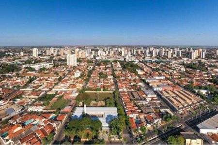 Motel em SP é multado em R$ 30 mil por permitir acesso de adolescentes