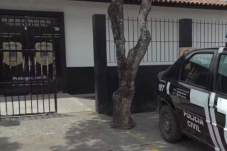 Motorista que atropelou e matou dois moradores em situação de rua se apresenta à polícia