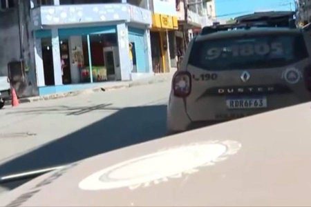 Ação do BOPE no Rio Sena termina em tiroteio com cinco baleados