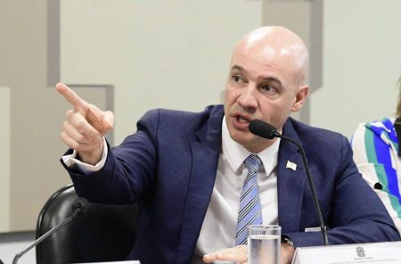 PF intima ex-número 2 da Abin sobre esquema de espionagem