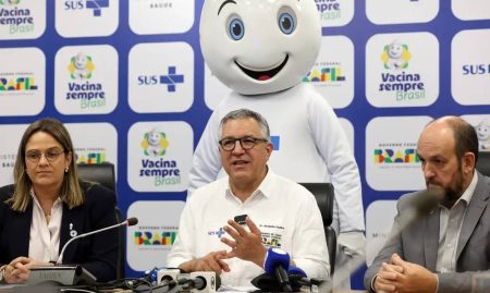 Ministério da Saúde lança versão digital da Caderneta de Vacinação da Criança