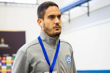 Saiba como Ronaldo está se recuperando após luxação no cotovelo