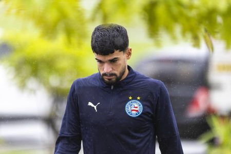 Em boa fase, Cauly mira título com o Bahia e projeta duelo decisivo contra o Nacional