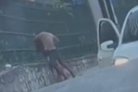 Mulher é agredida durante tentativa de assalto na Avenida Garibaldi