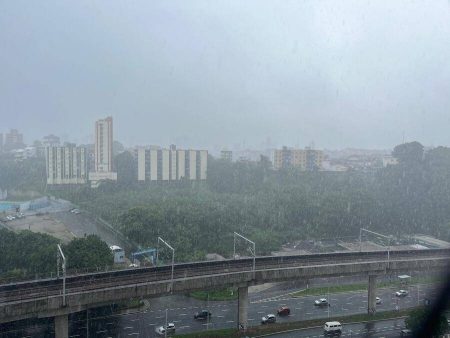 Com maior volume de chuva do país, Salvador entra em alerta máximo
