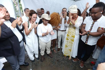Ato interreligioso marca início das escavações do local que pode abrigar o maior cemitério da América Latina
