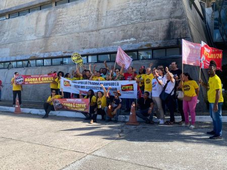 VÍDEO: Funcionários do Judiciário baiano realizam manifestações em apoio à greve