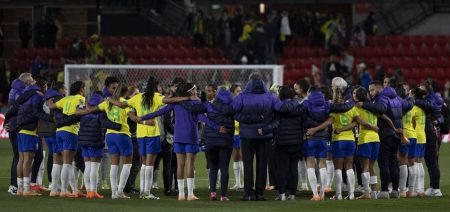 Com retorno de Marta, Seleção feminina se prepara para amistosos contra o Japão