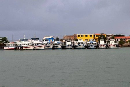 Travessia Salvador-Mar Grande segue suspensa pelo quarto dia