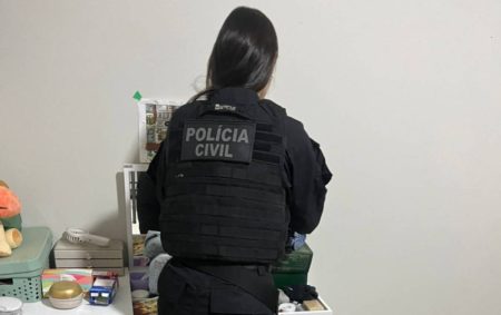 Mãe e padrasto são presos por estupro de adolescente no oeste da Bahia
