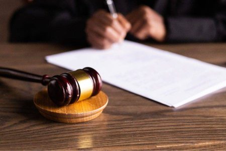 Juíza é demitida no RS após emitir cerca de 2 mil sentenças idênticas