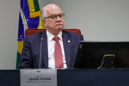 Fachin cobra explicações de Moraes, Mendonça, Gonet e diretor da PF sobre relatório do caso Master