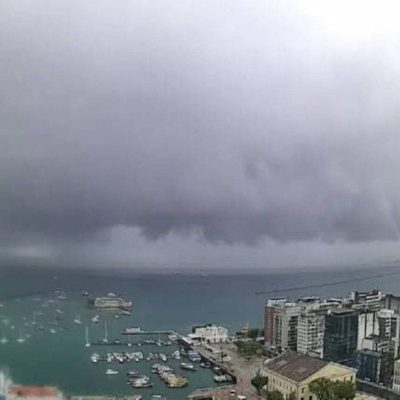 Inmet emite alerta de chuvas intensas para 12 estados e o Distrito Federal
