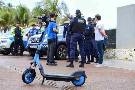 Prefeitura reforça ações de segurança viária no uso de patinetes elétricos em Salvador
