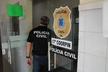 Feto é encontrado em sacola no banheiro de escola municipal na Bahia