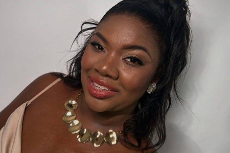 Irmã de Davi Brito anuncia gravidez nas redes sociais