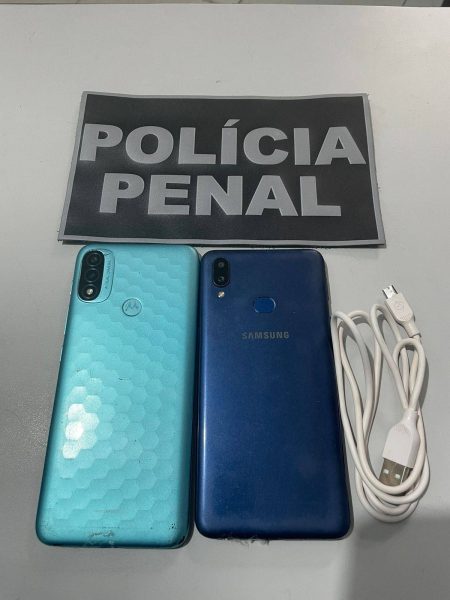 Mãe tenta entrar em presídio com celulares escondidos para o filho preso