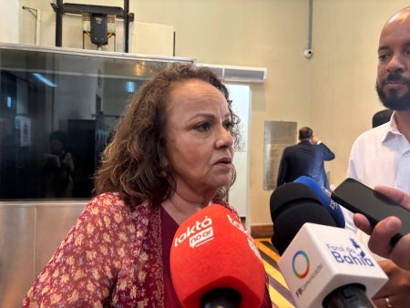 Aladilce critica falta de participação popular em planejamento urbano da Prefeitura