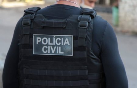 Operação policial prende dois suspeitos de extorsão na Bahia