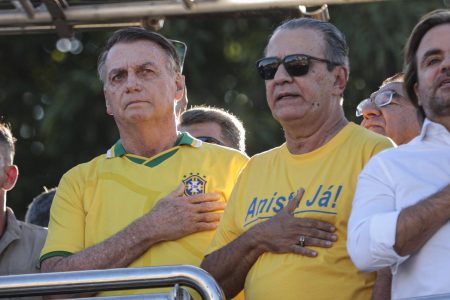 Bolsonaro cumpre prisão domiciliar e ficará fora do 7 de Setembro