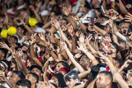 Invicto em casa há dois meses, Vitória vive sequência positiva no Barradão em 2026
