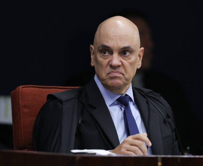 Fachin tira Moraes da condução do inquérito das Fake News e assume investigação