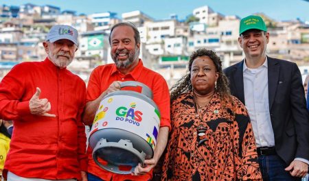 Lula lança programa Gás do Povo